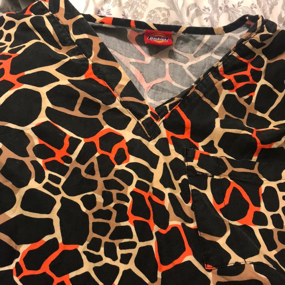 Scrub top
